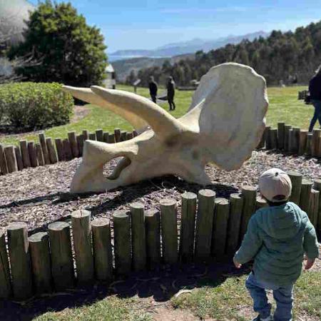 Del Triásico al Cretácico: una visita por los dinosaurios del Jardín del Museo